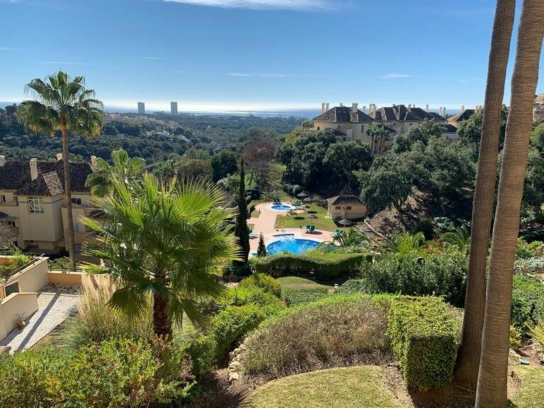 7046a5eea0d3576b7e6d4d58c3b40e3b - 2