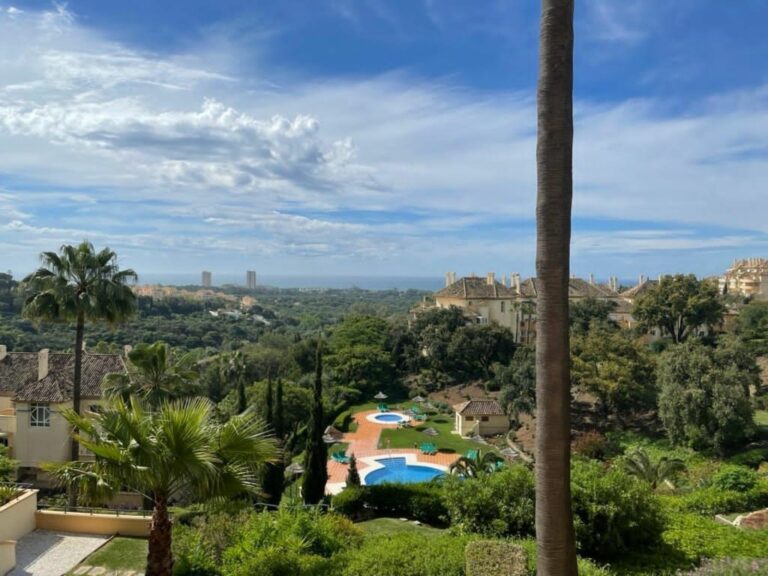 7046a5eea0d3576b7e6d4d58c3b40e3b - 3