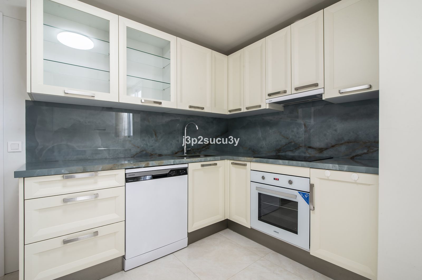 710771a01e75e6a95882e8dfdbdb97e6 - 14