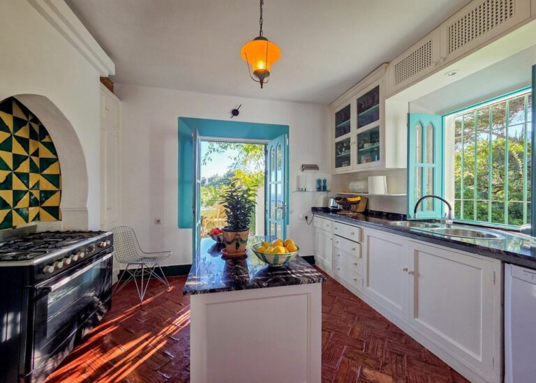 73df82969aa58f9e2022f2b958b08619 - 12