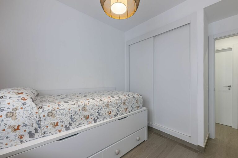 768533c434003bd7746615435e1ec6c8 - 16