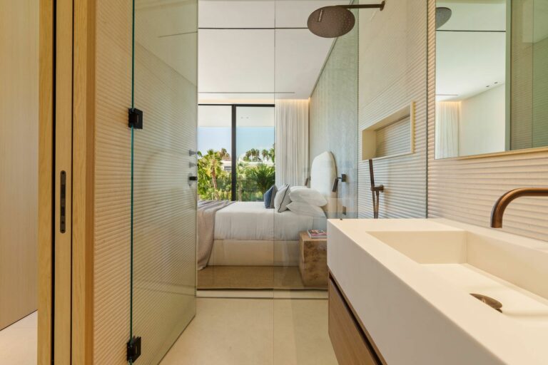 77a1e163e41b2b047e0436b32dbbcf2a - 2