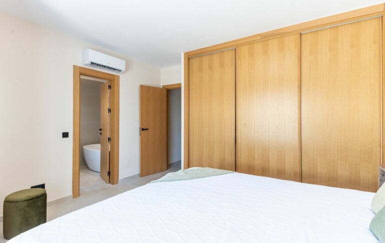 7f8196baab1189329414f4aa9d33a7d4 - 12