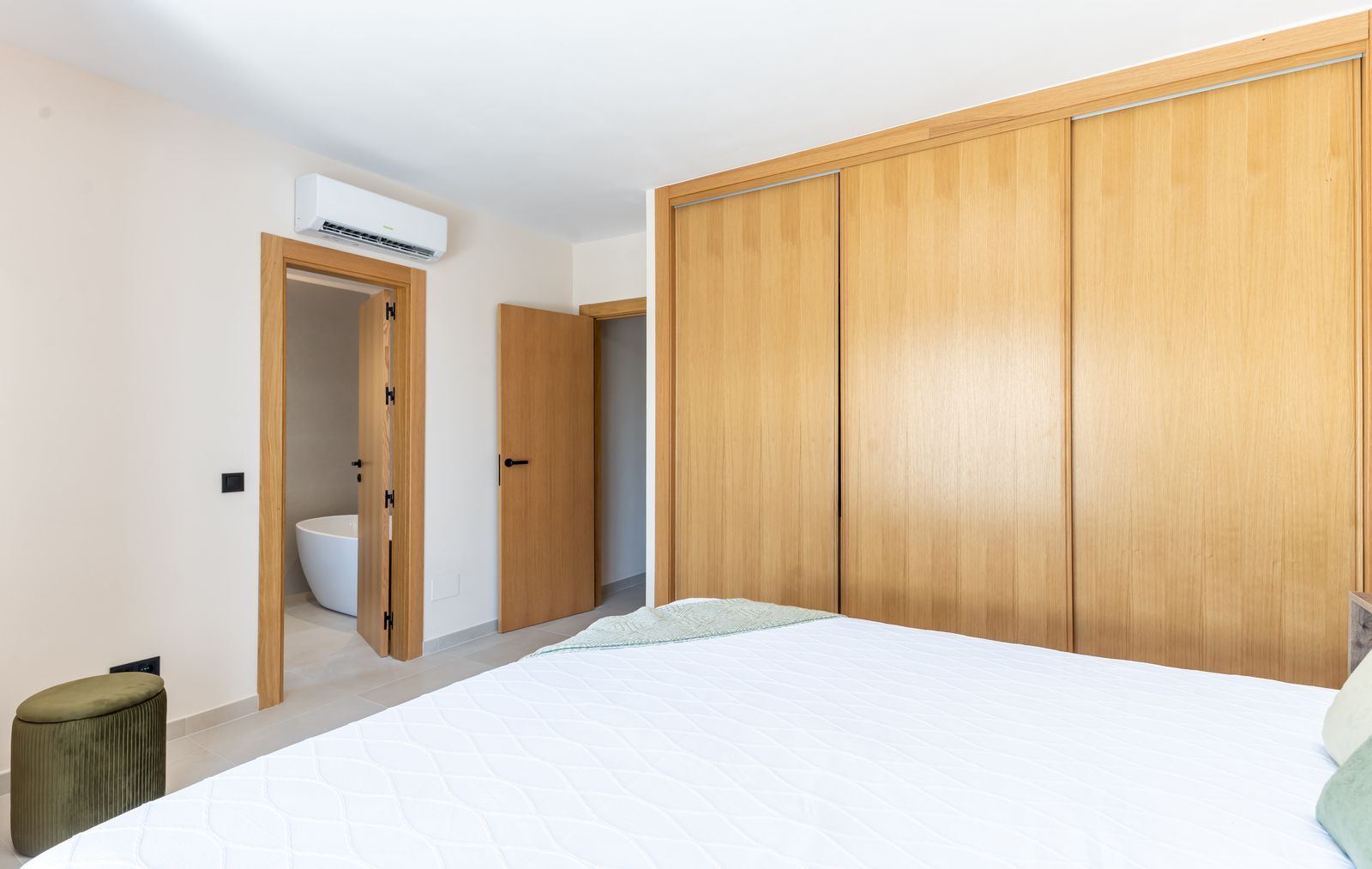 7f8196baab1189329414f4aa9d33a7d4 - 12