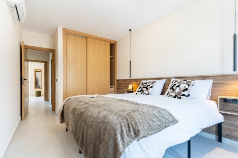 7f8196baab1189329414f4aa9d33a7d4 - 13