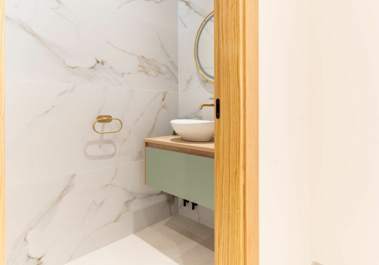 7f8196baab1189329414f4aa9d33a7d4 - 9