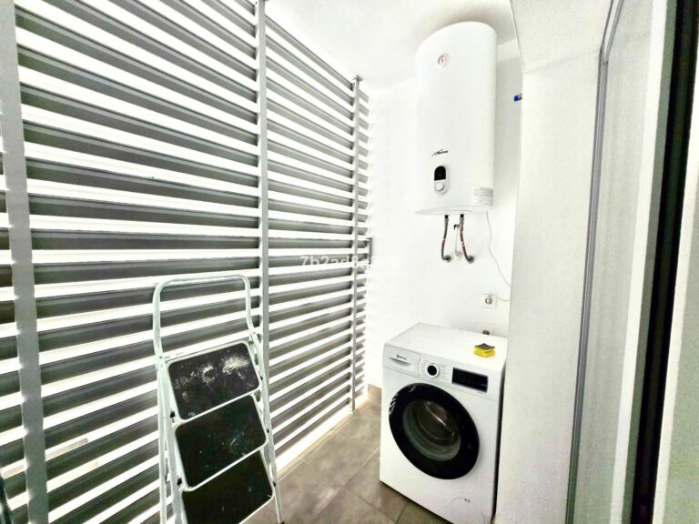 82a6a97acf0fed1e22e247f8b69f1d9d - 2