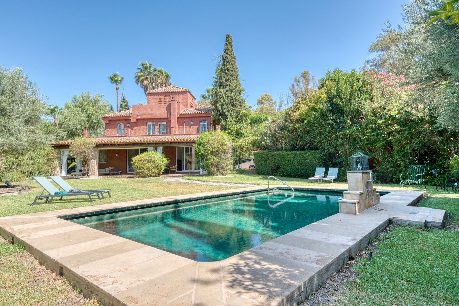 83ca1f9a38d097cc98cc2f82b7abab48 - 1