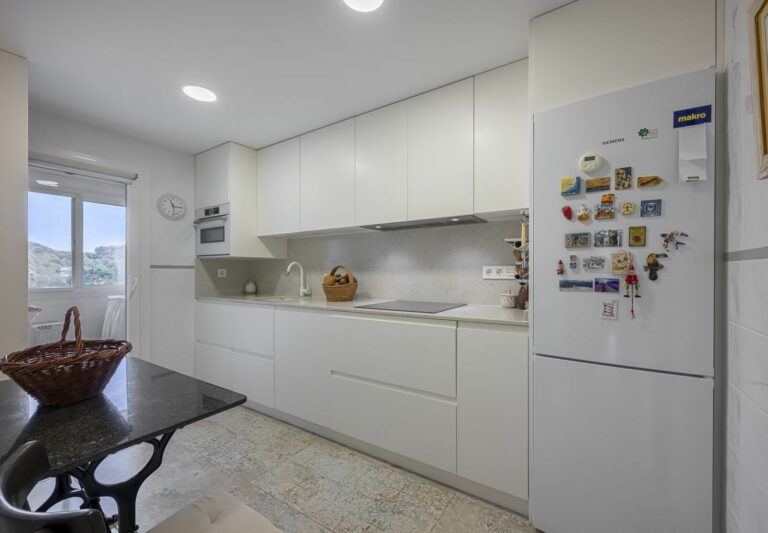 84b578977c86e0bdf949d053da09b390 - 14