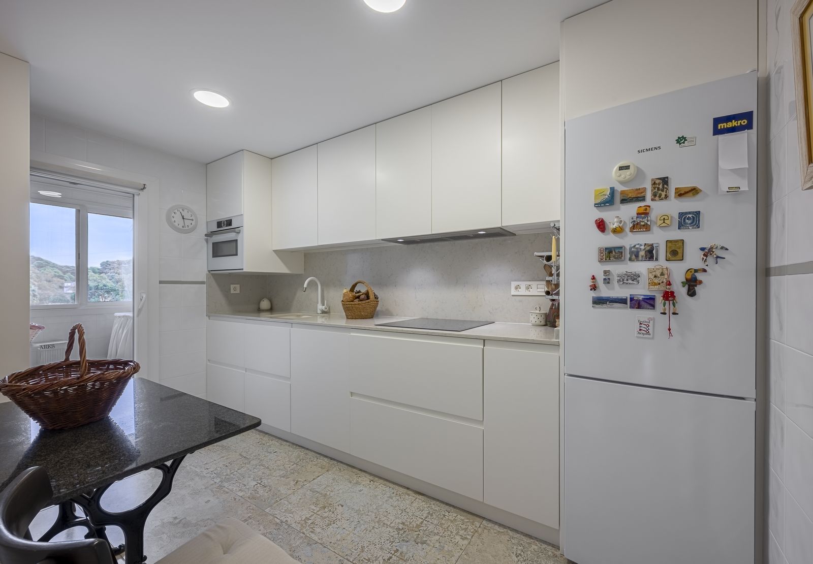 84b578977c86e0bdf949d053da09b390 - 14