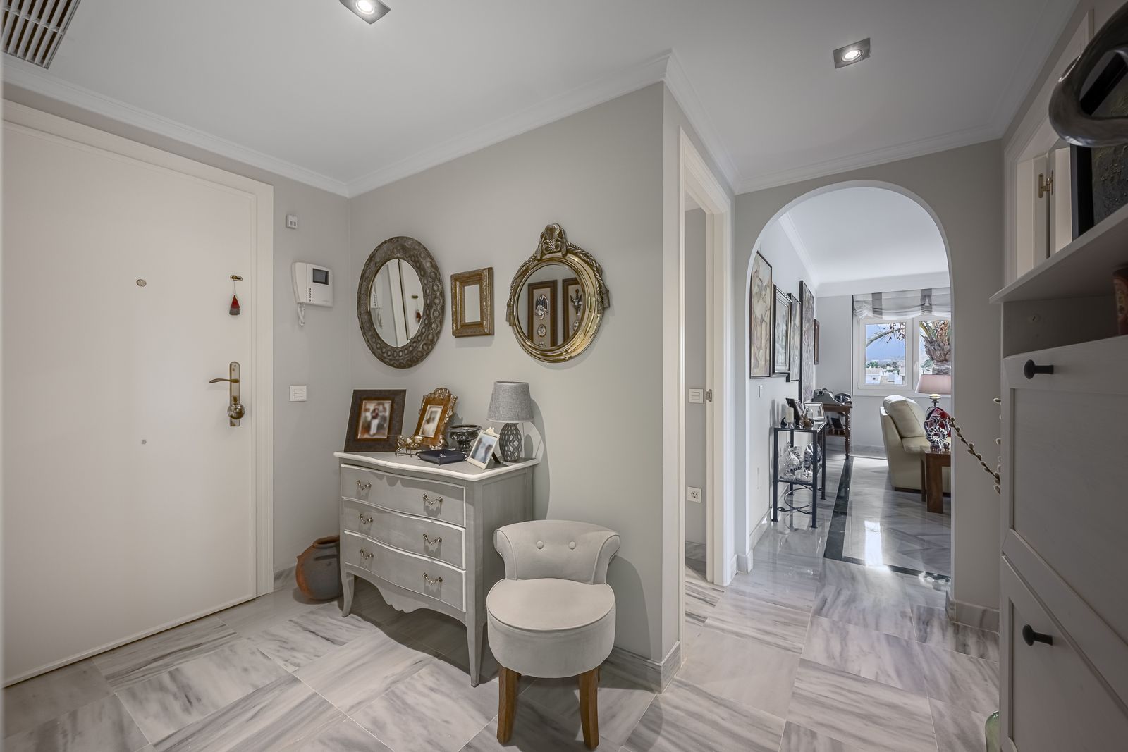 84b578977c86e0bdf949d053da09b390 - 16