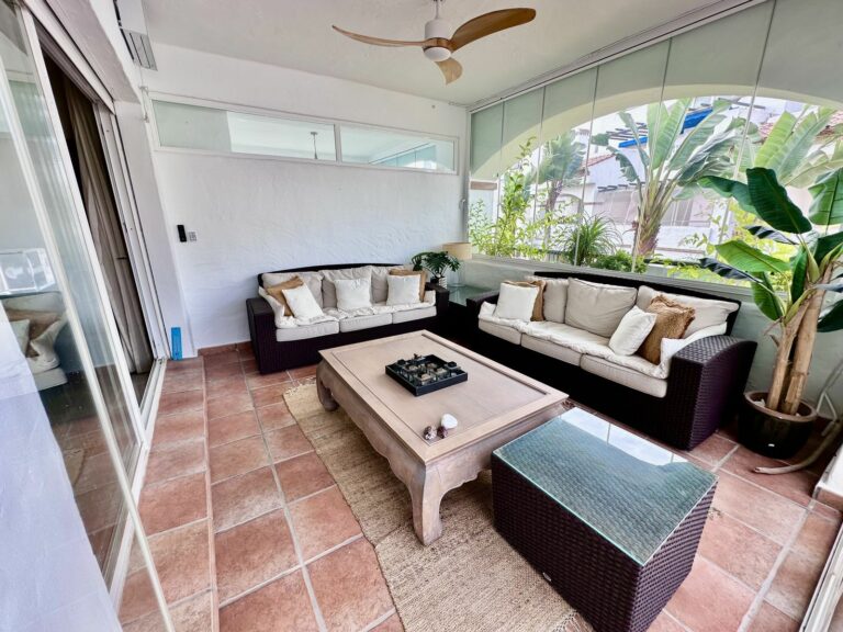 853f5ecbf576eb469c6938c026f51c81 - 15