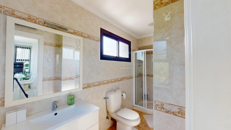 86ac3e98939f83d54ff7496eb71329c3 - 13