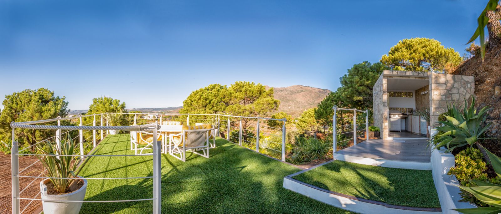 8800390bb23e84b9ec05f1c7ce3c3600 - 16