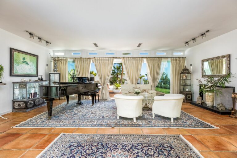 8800390bb23e84b9ec05f1c7ce3c3600 - 4