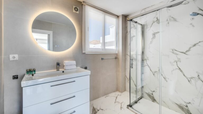 895021c8412313ca57628130adb1b63a - 6