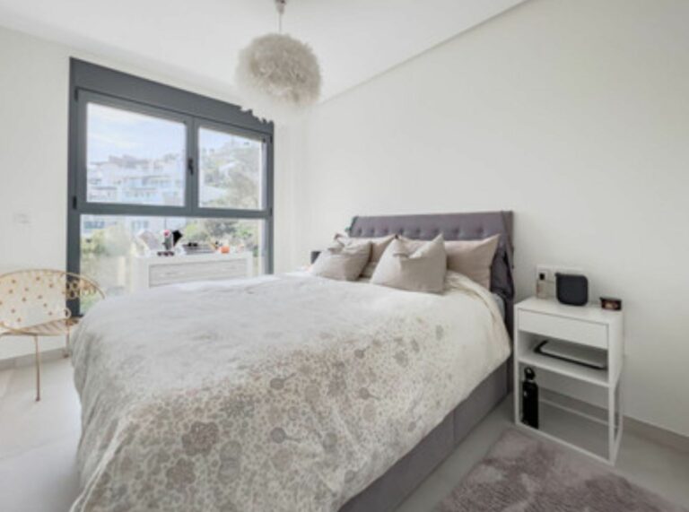 89905b164b1b95890c73da5b80052159 - 16