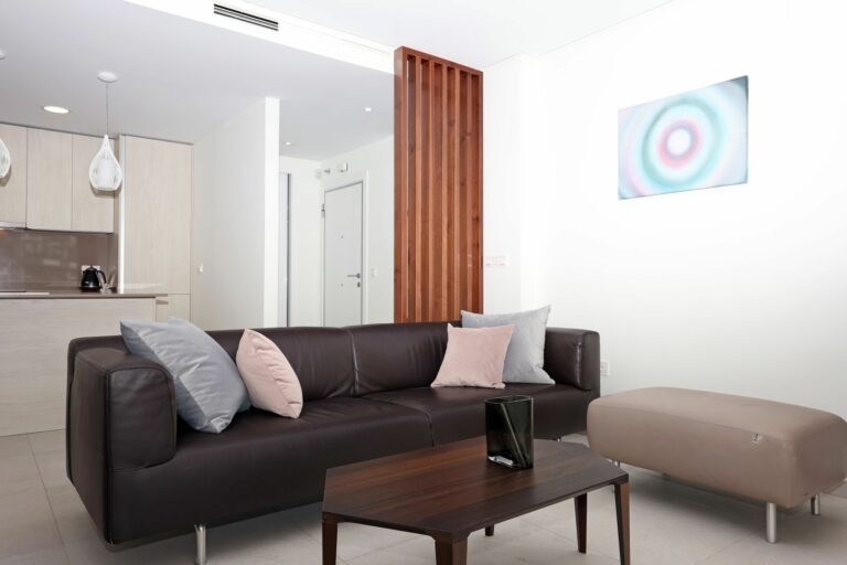 89905b164b1b95890c73da5b80052159 - 3