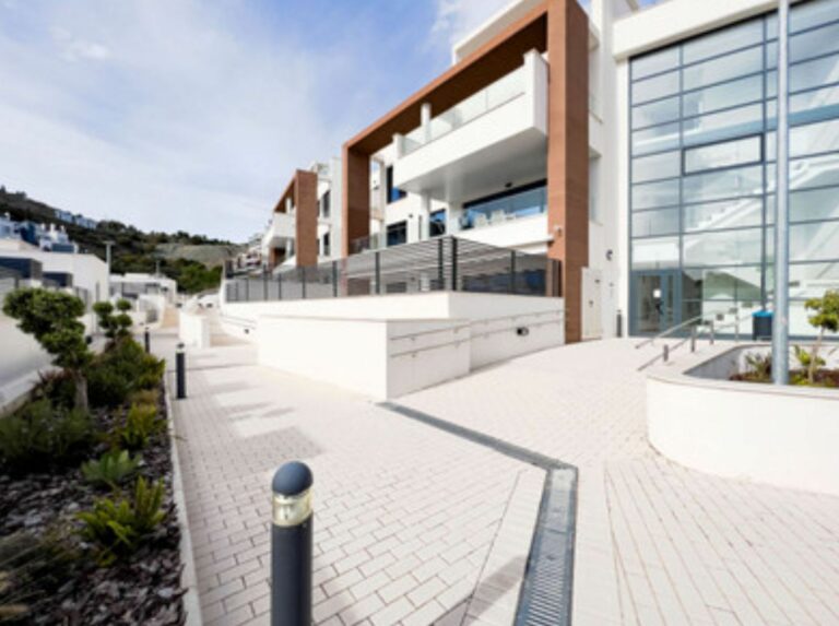 89905b164b1b95890c73da5b80052159 - 6