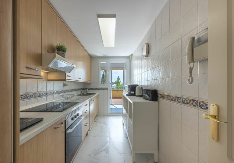 8d380c2746d9c09d78cb2dff97fb8adb - 13