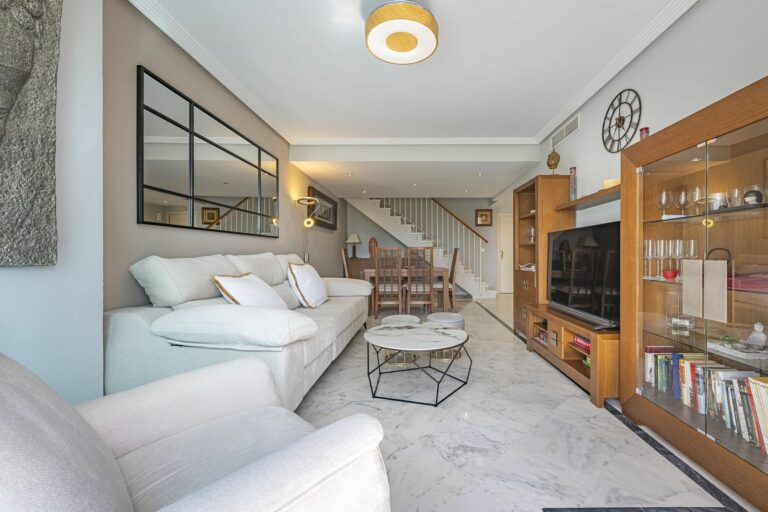 8d380c2746d9c09d78cb2dff97fb8adb - 8