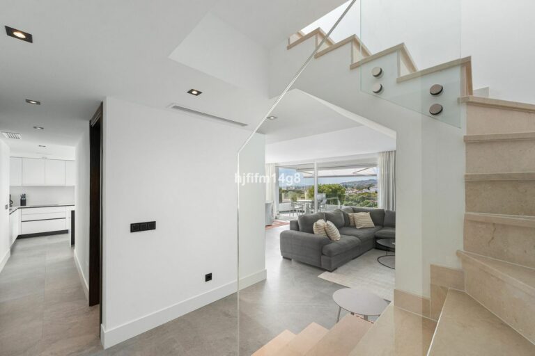 902813e7fb9f8e396662174015c0c762 - 3