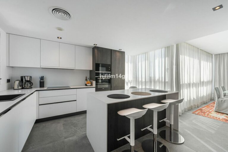 902813e7fb9f8e396662174015c0c762 - 9