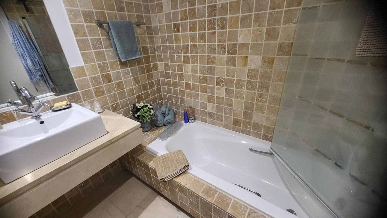 92e17da88071dd10037d5d7ebb4c64d7 - 11