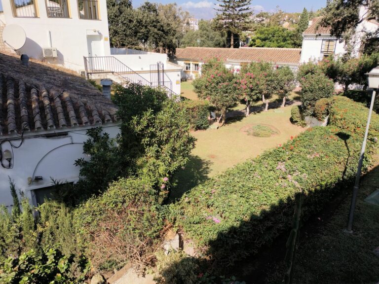 93f01b5b41b5ee78565fc598c87d0a6d - 14