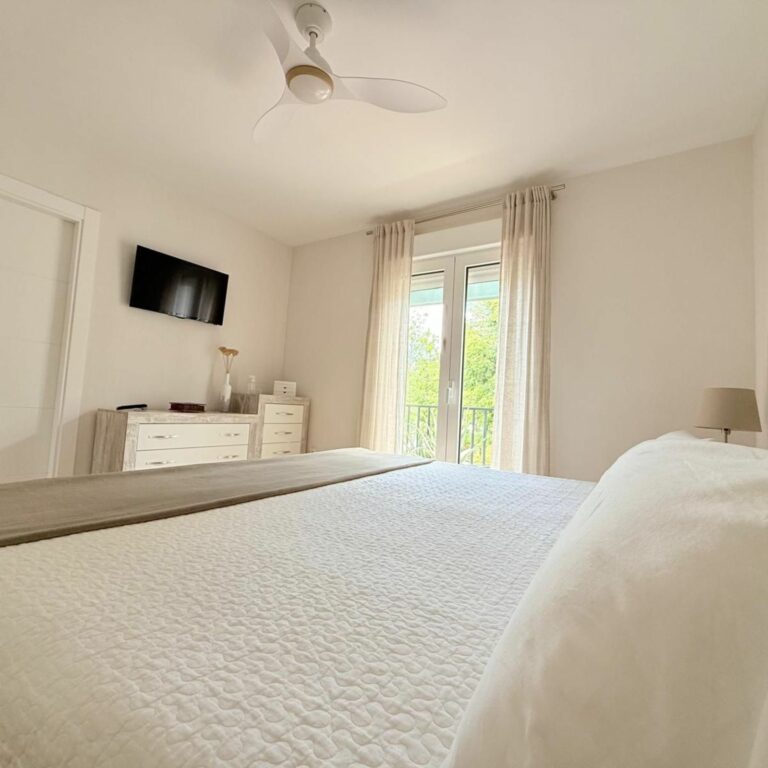 948655d8f26ad32c39cc87bb6c6cfc1d - 16