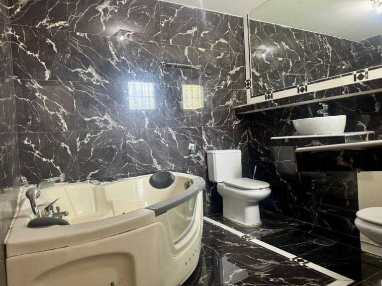 959b36ff34401b868f77ed3d13d1fd43 - 13