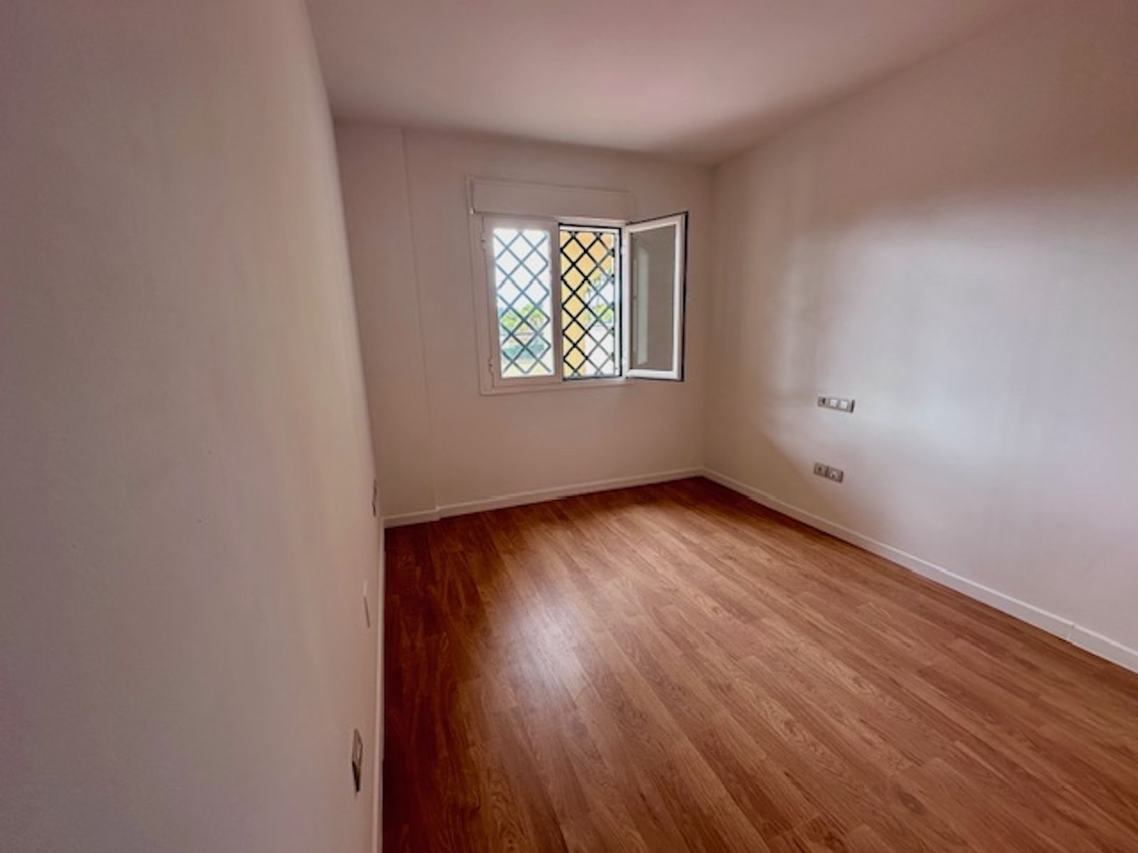 9711690fc040d4a709356e87f4bb1402 - 10