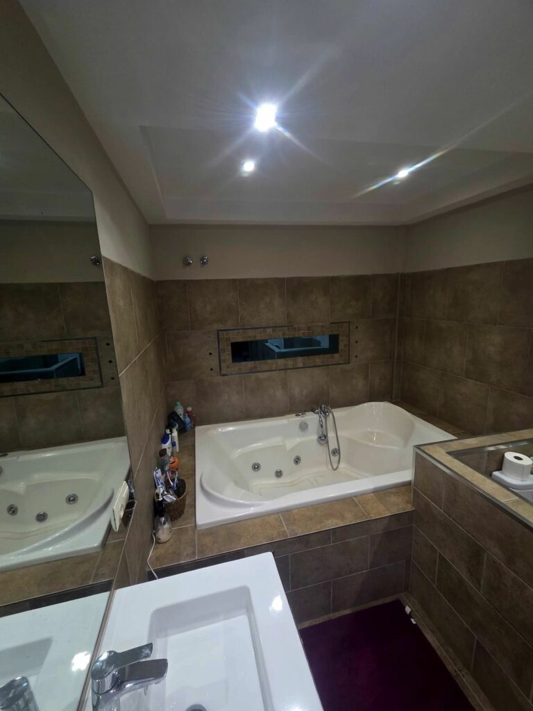 9800a06a14044eba9abfcc4fa4b35e80 - 12