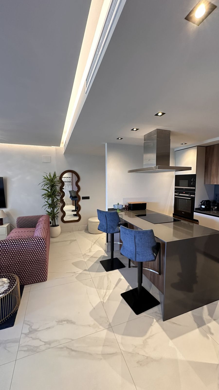 9b94d5e2b90893c955b40471e8723dee - 12