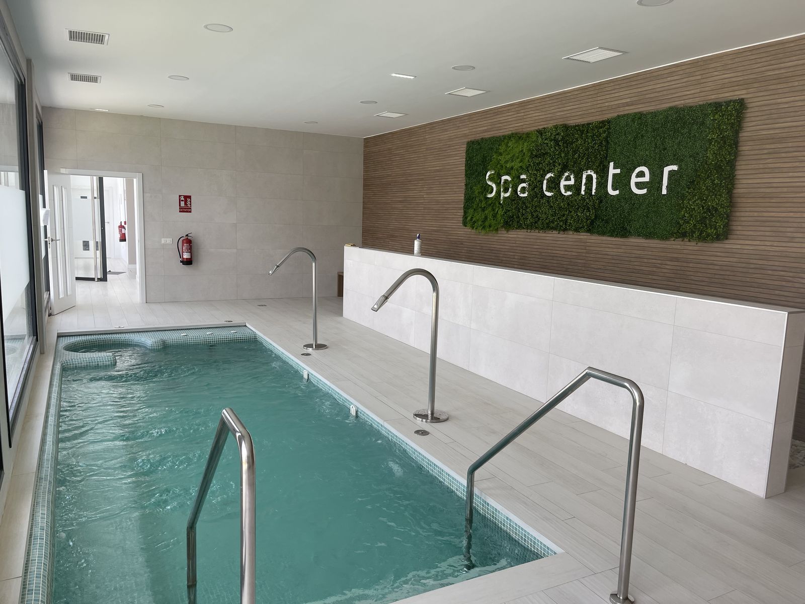 9c217d3d8997789d36fbe5586180440f - 16