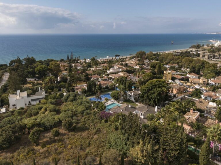 a5c82820bc35abae965627192efaab75 - 7