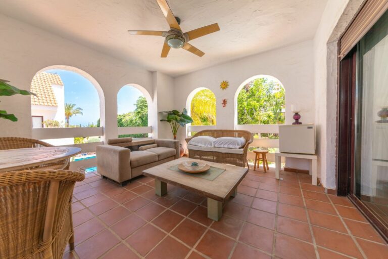 a7269fc89a608d5ebbf297190812ce07 - 9