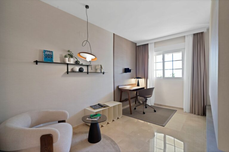 a8b914959cc32e9c77497874245e3cc8 - 5