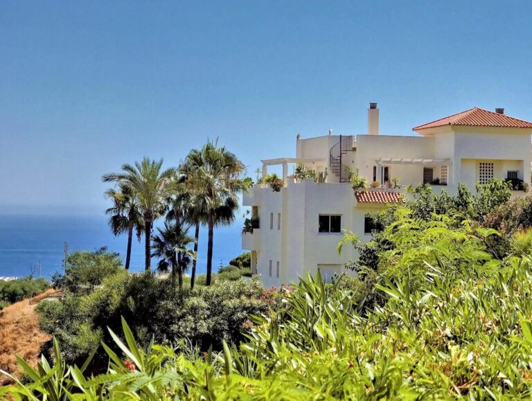 a9f628454ea0224a7b45aa681cbfbab6 - 11