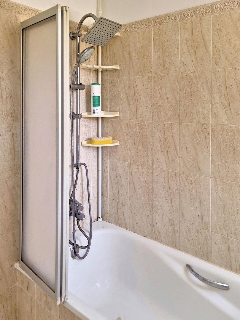 a9f628454ea0224a7b45aa681cbfbab6 - 15