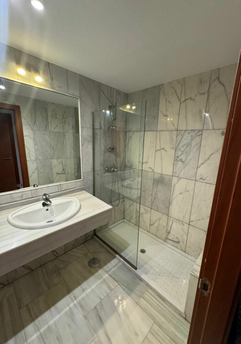 aa3f4922193795290c4d93a53d65e5e7 - 14