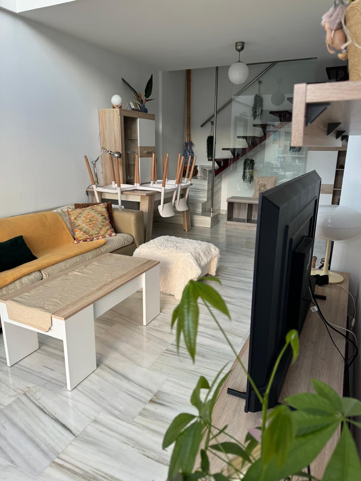 aa3f4922193795290c4d93a53d65e5e7 - 3