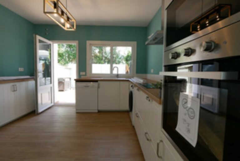 afa81cc2bed43d39068542166ee1ed65 - 11