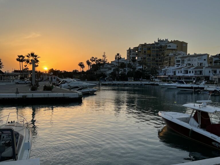 afa81cc2bed43d39068542166ee1ed65 - 13