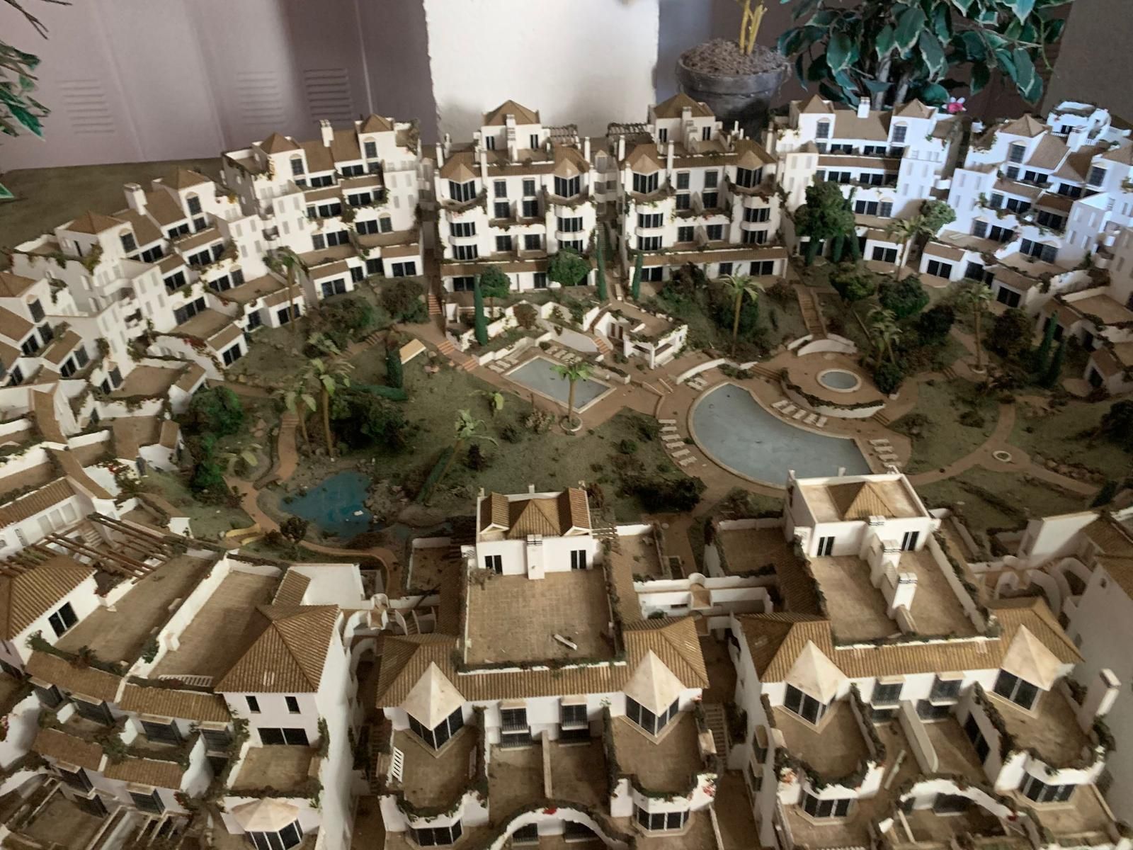 b022e4649a4f6e9c00ce478d81438a08 - 10