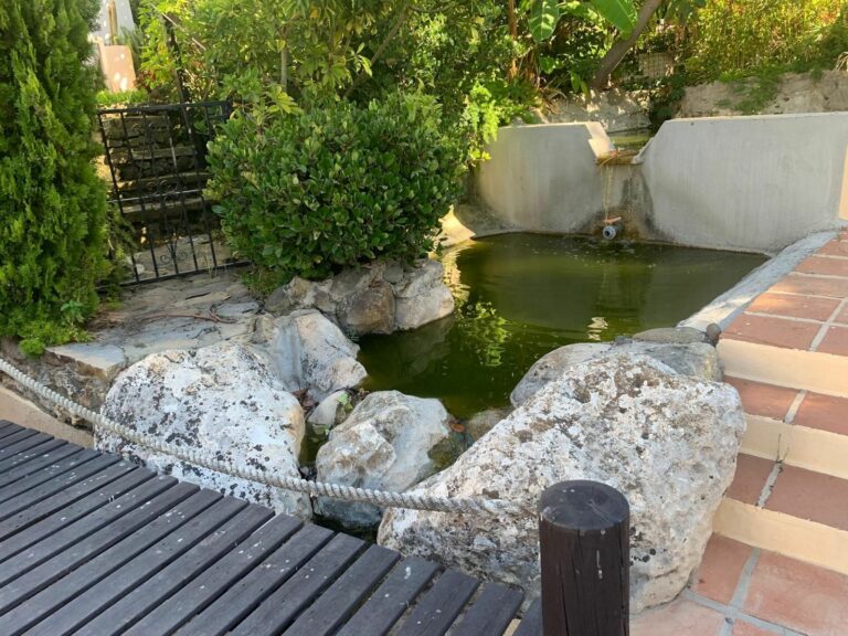 b022e4649a4f6e9c00ce478d81438a08 - 12