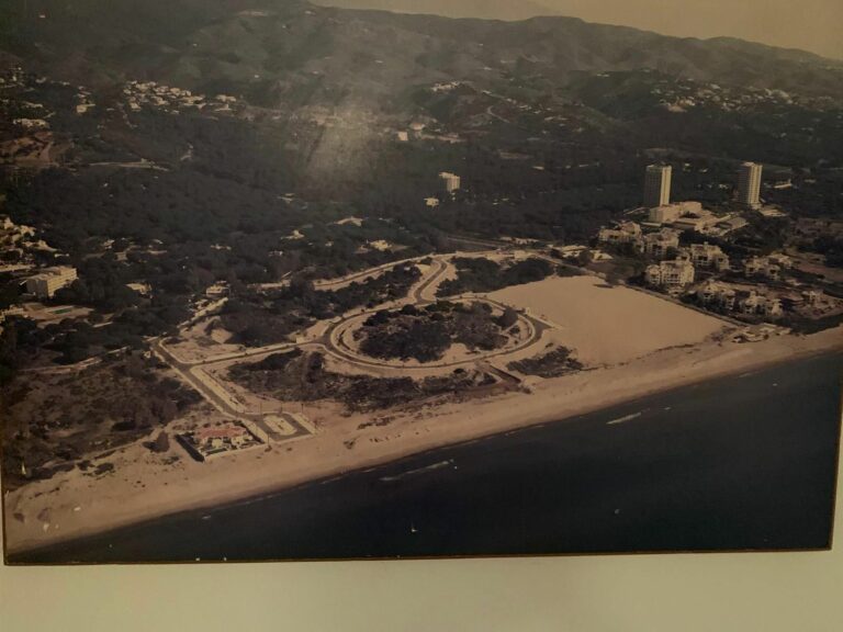 b022e4649a4f6e9c00ce478d81438a08 - 2