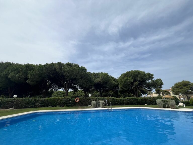 b1e69a870af466a30bdb5dbe9adb6055 - 10