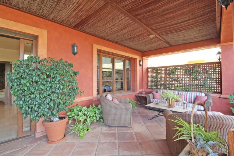 b2670149b1c44101c6a5d28055fd060c - 13