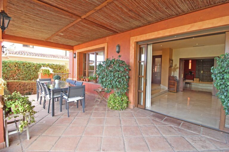 b2670149b1c44101c6a5d28055fd060c - 14